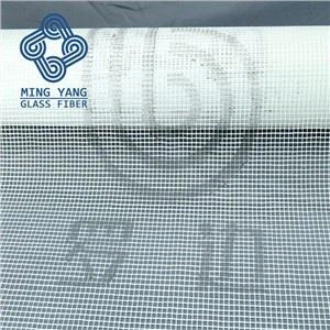 Malla de refuerzo de alfombras